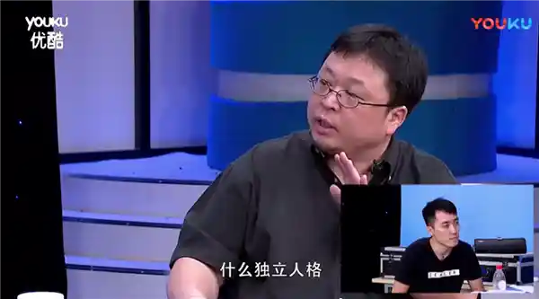 王自如回忆11年前与罗永浩直播对决：善意未果，握手遭拒的遗憾瞬间