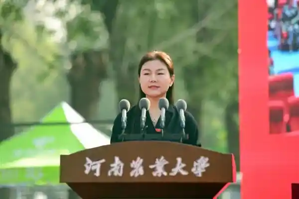 99级校友张剑慧亮相农大开学典礼：小米副总裁寄语新生